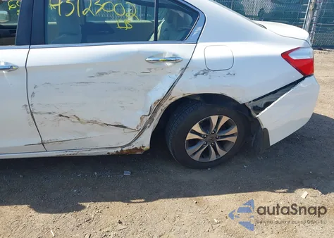 2015 Honda Accord Lx z USA, uszkodzony, nr VIN 1HGCR2F37FA028429